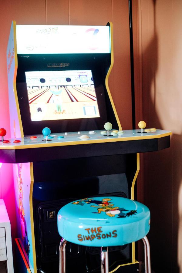 Giggling Creek Cottage - Bedjet! King Sized! Gazebo, 45 Acres, Arcades, Nintendo, More Henry 외부 사진